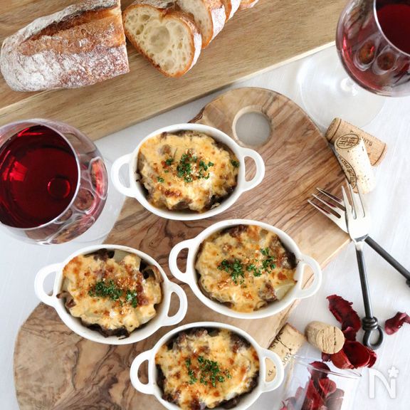 牛肉とじゃがいものめんたいマヨグラタン