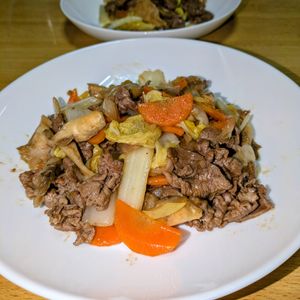 joe sanの作ってみた!投稿(トロっと白菜が美味＊丼にも＊牛肉と白菜のオイスター煮)