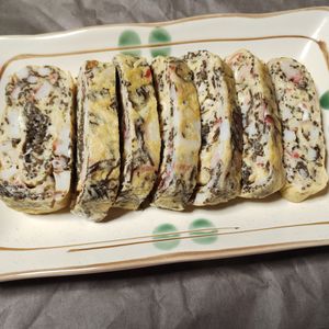 M＊Pの作ってみた!投稿(美味しすぎ！激りピしちゃう♡もずくとちくわの玉子焼き)