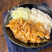 【柔らか生姜焼き】お肉がとろとろガッツリ