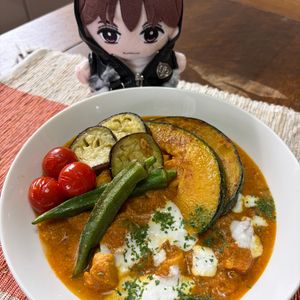 おもちの作ってみた!投稿(【焼き野菜のバターチキンカレー】簡単絶品!何度もリピしたい♡)