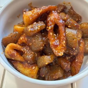 mi-koの作ってみた!投稿(簡単＆節約！【こんにゃくとちくわの甘辛炒め】)