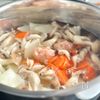【しょうがたっぷり鶏団子と根菜のスープ】15分で腸活×温活の工程3