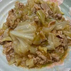 くだもの大好き🧡の作ってみた!投稿(めちゃ旨簡単おかず！豚バラとキャベツのとろみ炒め)