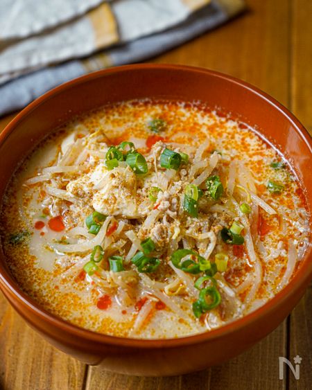【もやしたっぷり♪濃厚！担々風ごま味噌スープ】男子大満足♡︎