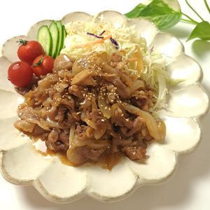 とのちゃまの作ってみた!投稿(たっぷり千切りキャベツと一緒に食べる♡『豚こま肉の生姜焼き』)