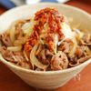 電子レンジで作れる！たっぷりねぎ牛丼の工程5