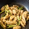 ヒラメの作ってみた!投稿(鶏軟骨とにんにくの芽の甘辛味噌炒め♩夫絶賛！こってりコクうま)