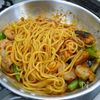 生パスタで海老トマトソースパスタ（もっちり感が良い）の工程5