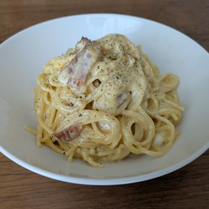 くまきちの作ってみた!投稿(別茹で不要！【ワンパン濃厚カルボナーラ】牛乳でＯＫ♩)