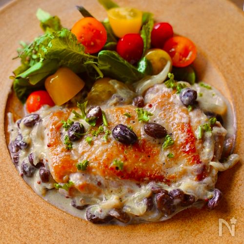 レーズンの甘みで！鶏もも肉の豆乳クリーム煮