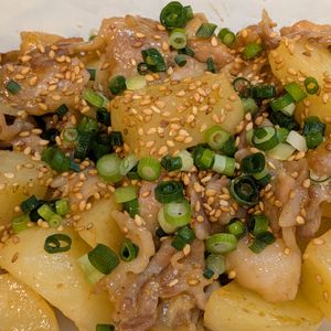 ちゃんこ犬の作ってみた!投稿(【10分・節約満足おかず】子供ウケ抜群！焼肉ポテト)