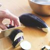 甘酸っぱくてご飯が進む！なすと豚こまの揚げ浸しの工程1