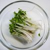 ミョウガとスプラウトのオニオンスライスの工程2