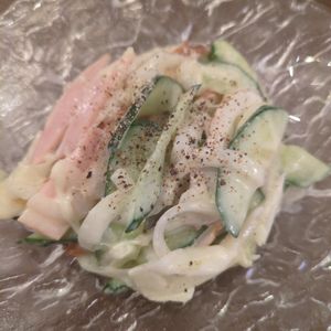たりおの作ってみた!投稿(☆きゅうりと玉ねぎとハムのコールスロー☆)