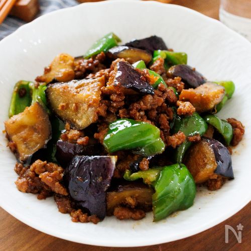 『なすとピーマンの肉味噌炒め』ワンパン簡単☆ご飯がすすむ♪