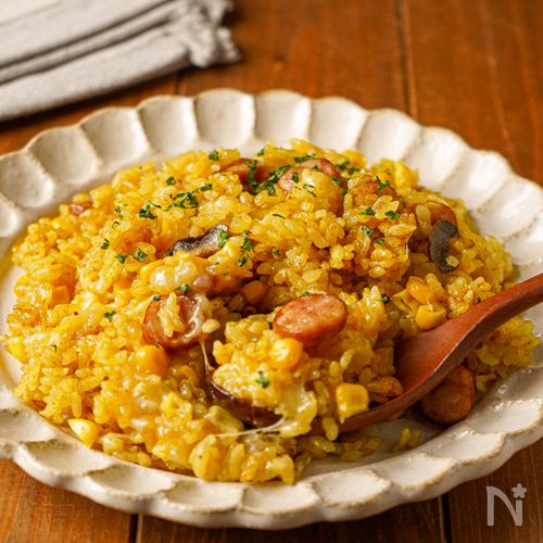 【炊飯器で簡単♡︎とうもろこしのチーズカレーピラフ】子供爆食