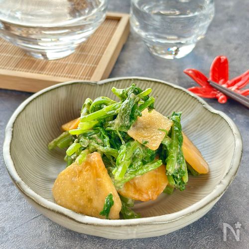 柿と春菊のごま味噌和え【秋の食卓に♪】