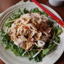 春菊と茹で豚の香味サラダ