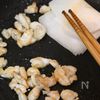 さっぱり!鶏皮とお揚げのおろし梅ポン酢の工程5
