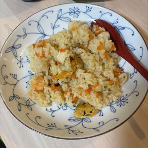 1083250の作ってみた!投稿(【炊飯器だけで作る！】簡単シーフードピラフ)