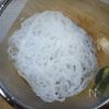 春雨ときゅうりの中華風ハチミツ梅肉和えの工程4