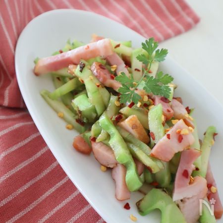 やみつき ブロッコリー茎とベーコンの旨辛塩きんぴら By Hoppe レシピサイト Nadia ナディア プロの料理家のおいしいレシピ