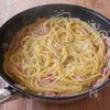 【ワンパンだしカルボ】白だしで和風な味わい♪簡単に作れる！の工程3