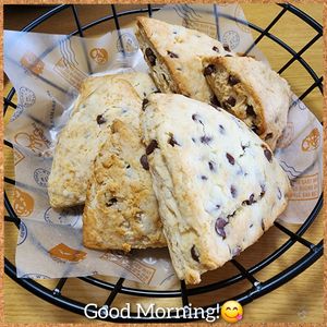 ナムディの作ってみた!投稿(材料４つ♩スタバ風スコーン)