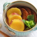 さつまいもとさつまあげの煮物
