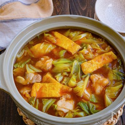 優しいとろみで温まる!和風カレー鶏鍋
