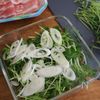 レンチン3分!香味ダレで♩【豚肉と豆苗の重ね蒸し】の工程3