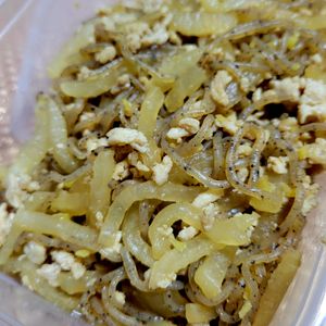 ヴェルの作ってみた!投稿(美味しーヘルシーレシピ♡大根と糸こんの鶏ひき肉炒め煮)