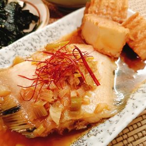 Yuukoの作ってみた!投稿(【かれいと厚揚げの韓国風煮つけ】ご飯がすすむ♪)