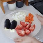 持っていて損なし！「丸いまな板」でスマートに時短調理♪【暮らしのヒント】