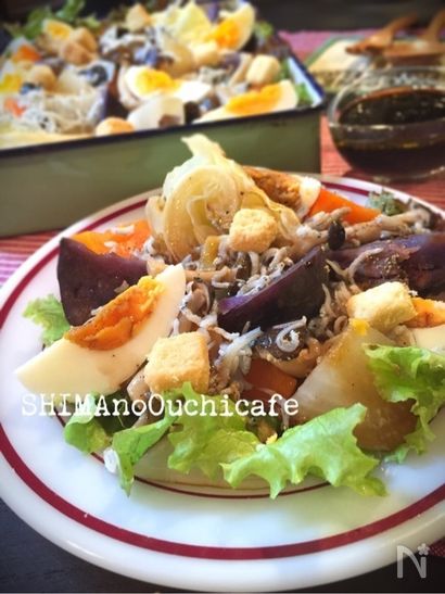 簡単、ヘルシー！温野菜とたまごとジャコのバルサミコサラダ