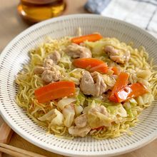 とろ〜り濃厚『鶏白湯あんかけ焼きそば』