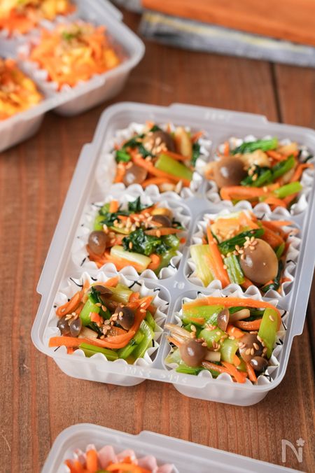 【冷凍作り置き】小松菜とにんじんの中華炒め