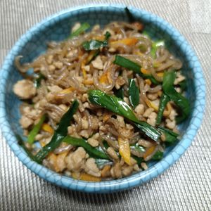 ハシガミダイコウの作ってみた!投稿(ダイエットにも。しらたきのそぼろ炒め)