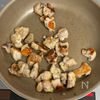 ご飯が進む!【鶏肉とさつまいもの甘酢ごま絡め】レンジで時短♪の工程3