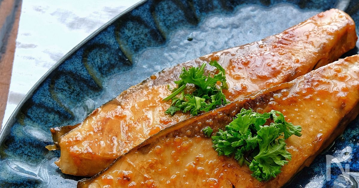 レモンバターガーリックサーモンのレシピ