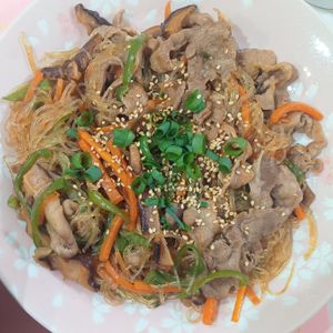 milkの作ってみた!投稿(【牛肉とピーマンの中華風春雨炒め】ごま油香る♪味染みおかず♪)