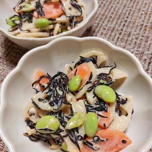 よっこの作ってみた!投稿(レンジで簡単！デリ風♡れんこんとひじきのサラダ)