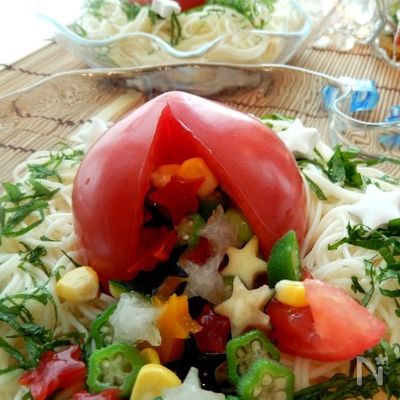 夏野菜の星屑が詰まった丸ごとトマトの素麺