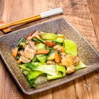 鶏肉と青梗菜の炒め物
