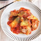 ワンパンで♪さつまいもと鶏肉のトマト煮込み