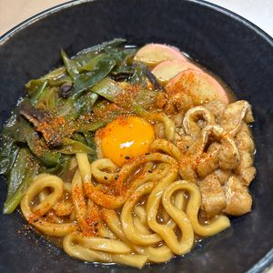 楽ラク手抜キッチン🐶🐾の作ってみた!投稿(丸ごと冷凍味噌煮込みうどん【冷凍作り置き】)