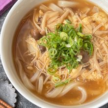 ふわふわ卵ときのこの米粉あんかけうどん