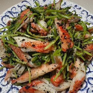 楽ラク手抜キッチン🐶🐾の作ってみた!投稿(豆苗とカニカマの胡麻和え♩シンプル副菜！材料2つ！調味料3つ)