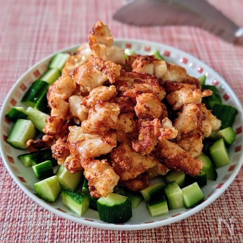 【鶏むね肉のコロコロ揚げ】カリッと一口サイズで止まらない！